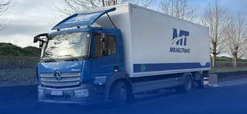 Transportør Lastebil Mercedes Atego i Gent Belgia